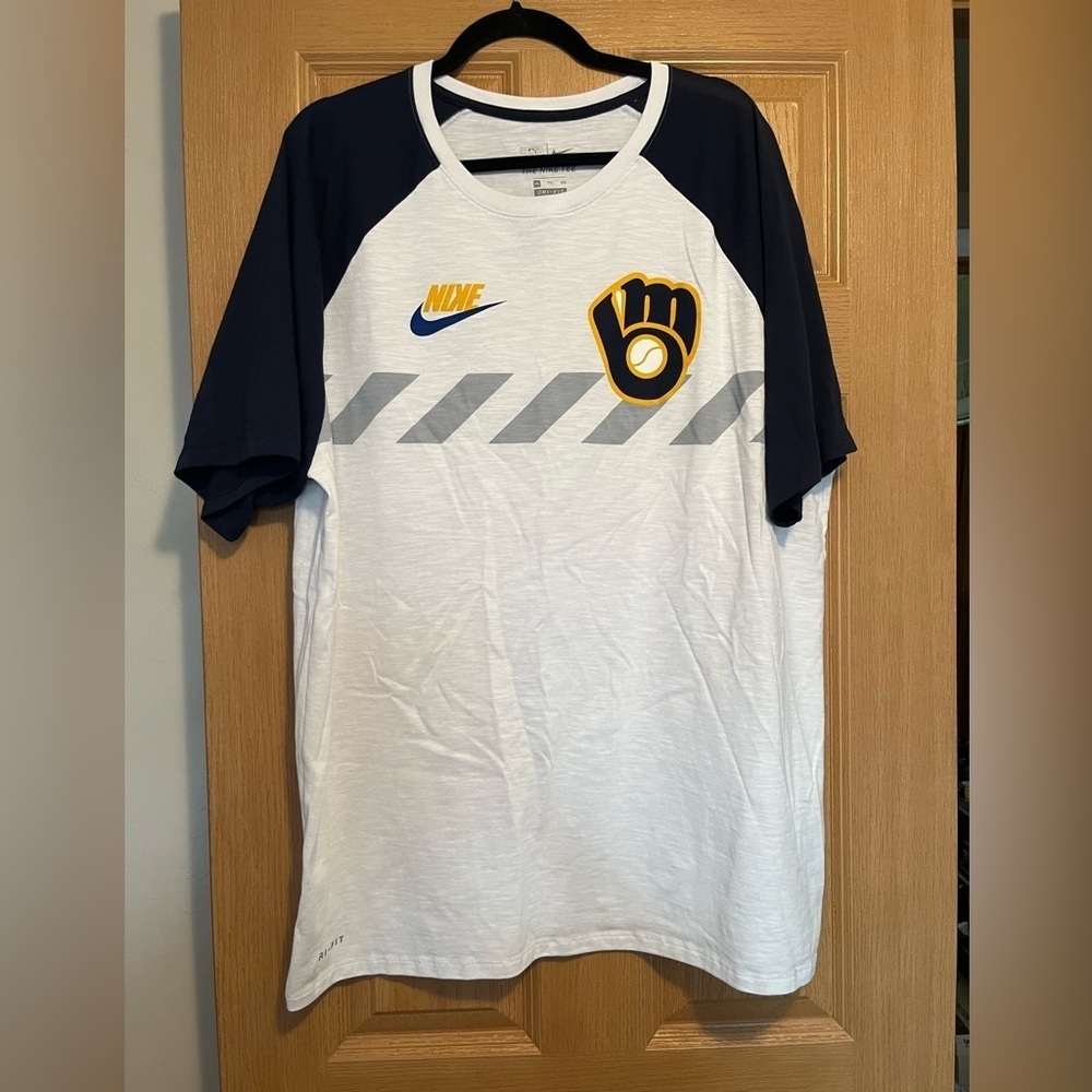 Men's Nike Milwaukee Brewer Drifit Tee - Picture 2 of 7